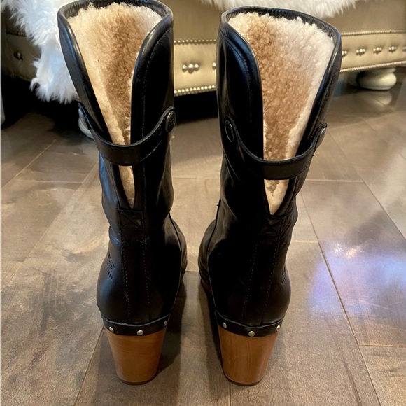 UGG Black Lynnea 1958 Shearling Clog Boots - Picture 5 of 16